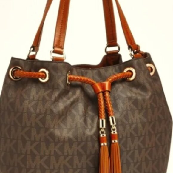 NWT Michael Kors gathered tote bag - Picture 2 of 6